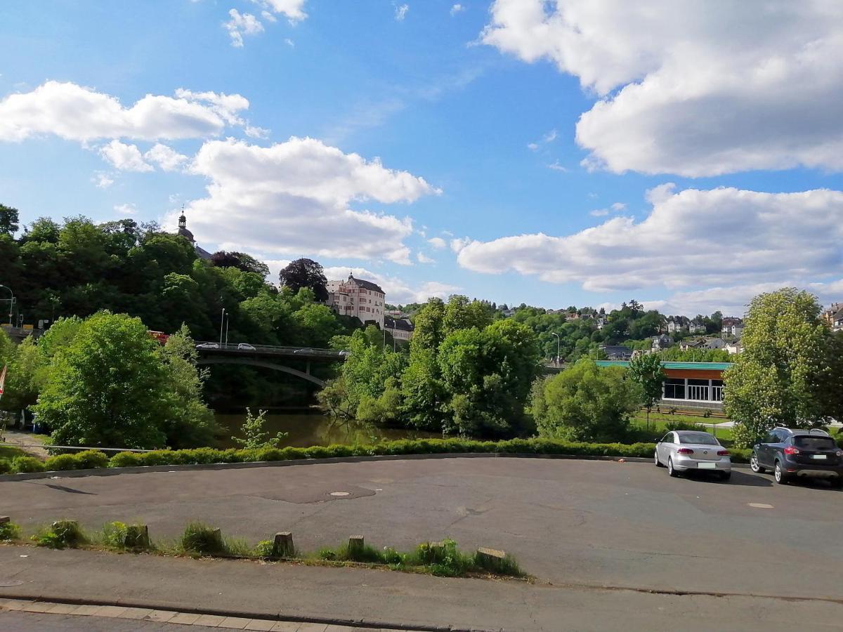 Hotel Lahnblick Weilburg Buitenkant foto